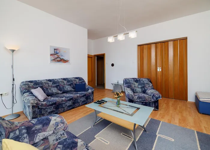 Tanja With Sea View Near Apartman Crikvenica