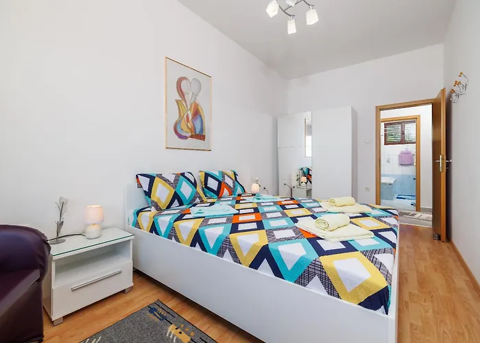 Tanja With Sea View Near Apartman *