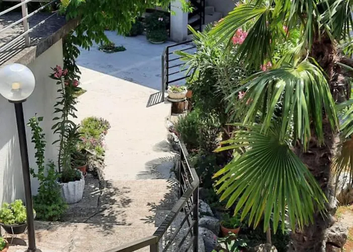 Tanja With Sea View Near Apartman