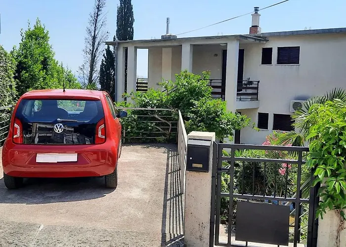 Tanja With Sea View Near